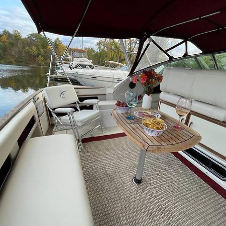 Private Yacht On Catskill Creek المظهر الخارجي الصورة