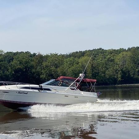 Private Yacht On Catskill Creek المظهر الخارجي الصورة