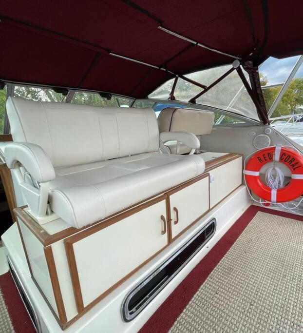 Private Yacht On Catskill Creek المظهر الخارجي الصورة